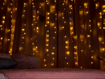 webcam girl aveksmr live cam image #5217981