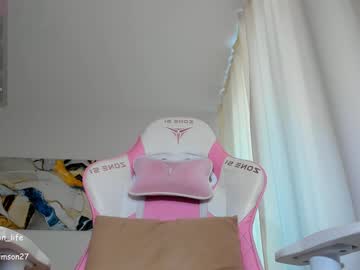 webcam girl crimson_baby live cam image #10597515