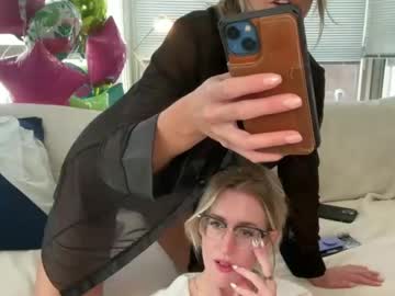 webcam couple graciemae_baexx live cam image #9811563