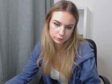 webcam girl whinny00 live cam image #4641179