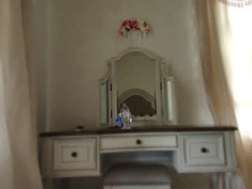 webcam girl littlegreekflower live cam image #9849862