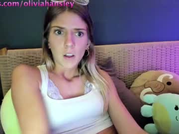 webcam girl oliviahansleyy live cam image #9788029