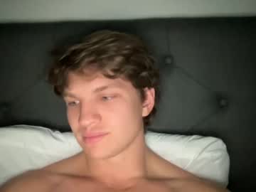 webcam man aestheticgod10 live cam image #5921869