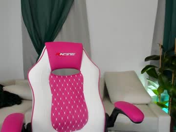 webcam girl dulceyjohn live cam image #4909292