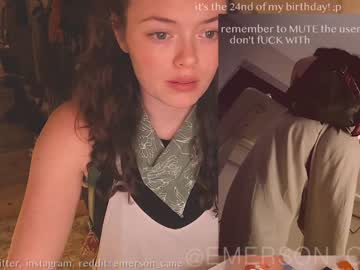 webcam girl emersoncane live cam image #2829339