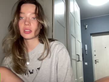 webcam girl angel_from_sky live cam image #8717947
