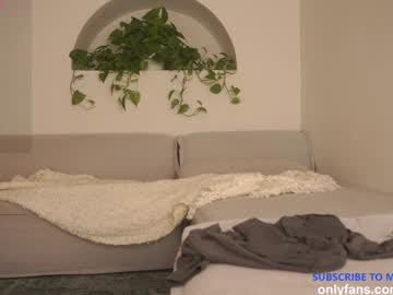 webcam girl n_o_v_a live cam image #12981972