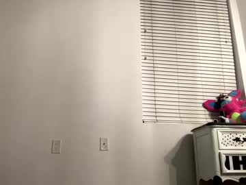 webcam girl charlybarbie live cam image #10716492