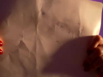 webcam girl littlee33 live cam image #11769126