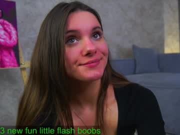 webcam girl lorettadunnell live cam image #12495672