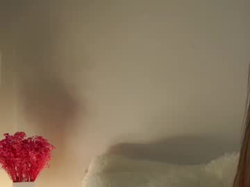 webcam girl a_whole_eternity live cam image #11982136