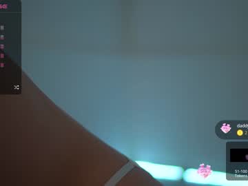 webcam girl floret_joy live cam image #7756271
