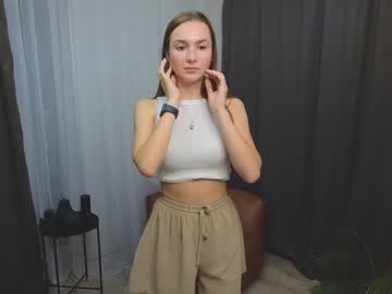 webcam girl noreenhickory live cam image #9458142