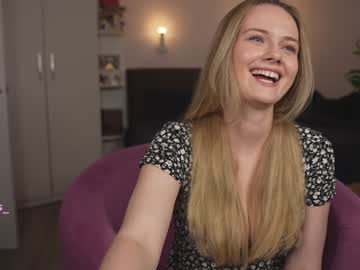 webcam girl your_kat live cam image #10712446
