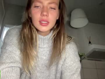 webcam girl angel_from_sky live cam image #8357992