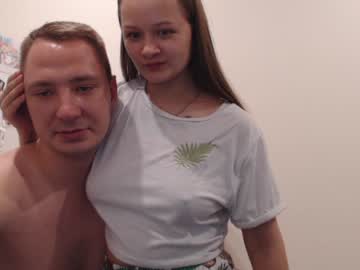 webcam couple netfliix live cam image #1332574