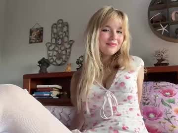 webcam girl kittengirlxo live cam image #12541670