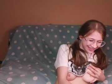 webcam girl mekyy_no_neko live cam image #2884708