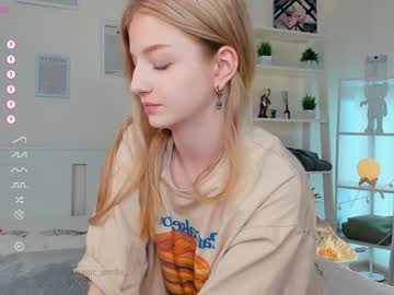 webcam girl _magic_smile_ live cam image #10812014