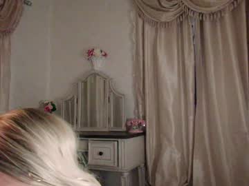 webcam girl littlegreekflower live cam image #10685711