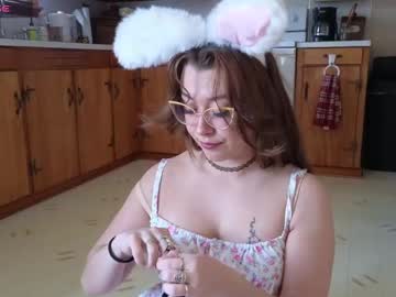 webcam girl aliceriverscam live cam image #12458099