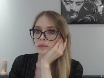 webcam tranny cutiewhitefox live cam image #433261