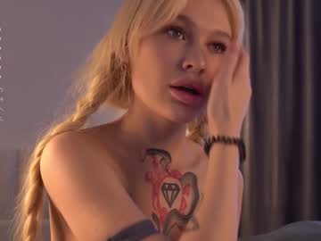 webcam girl golden_alinee live cam image #8573582