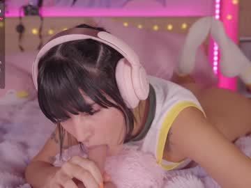 webcam girl kittenmoon_ live cam image #11307371