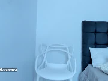 webcam girl effie_castro live cam image #1734577