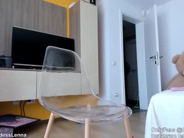 webcam girl lenna_godess live cam image #9962727