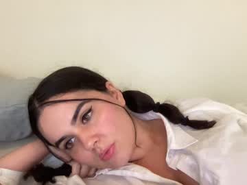webcam girl gia_is_horny live cam image #7511849