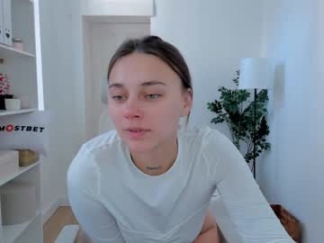 webcam girl eleonora_linn_ live cam image #10651117