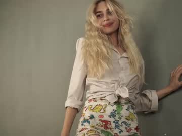 webcam girl cuteelsa_ live cam image #6498547