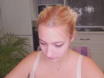 webcam girl aveksmr live cam image #383104