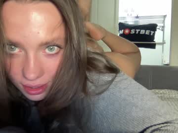 webcam girl angel_from_sky live cam image #10978591