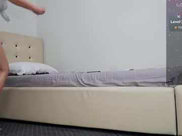 webcam girl carmela_fox live cam image #8547362