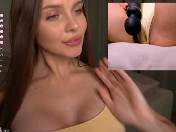 webcam girl kalisa_pearl live cam image #10735208