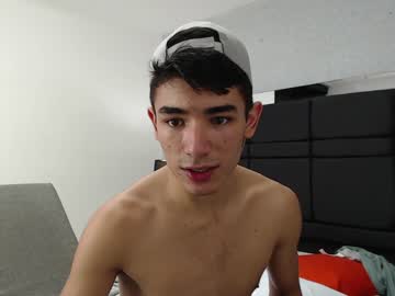 webcam man noah_oz live cam image #106386