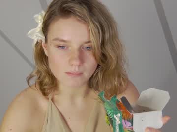 webcam girl aksinya_carter live cam image #8349393