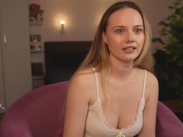 webcam girl your_kat live cam image #10702990