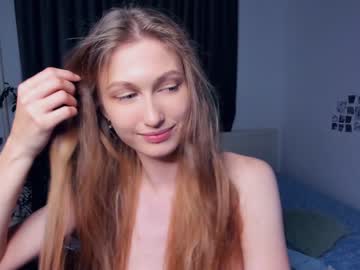 webcam girl celine_in_love live cam image #7183344