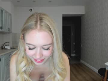 webcam girl aleksa_cutie live cam image #8529648