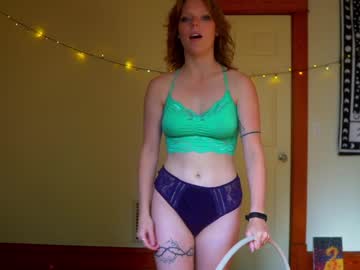 webcam girl crimsonxrapture live cam image #2529923