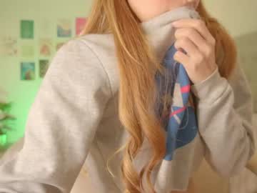 webcam girl mila_1 live cam image #9496342