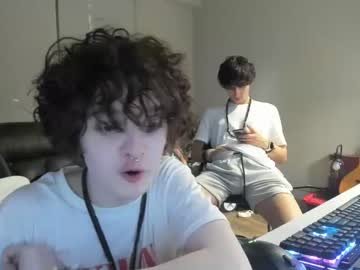 webcam man bashful4200 live cam image #8620936