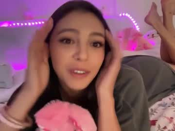 webcam girl keirasworld live cam image #12666070