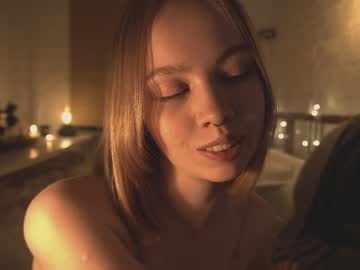 webcam girl bibi_it_is live cam image #2875941