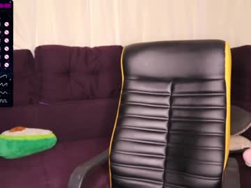 webcam girl fallen_angel_18 live cam image #336257