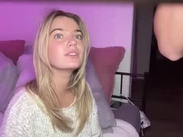 webcam girl littlemaryjane19 live cam image #8275891