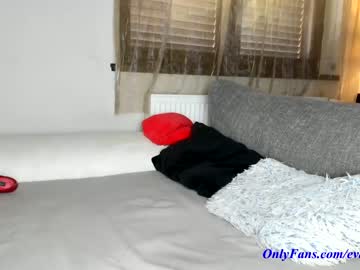 webcam girl pbsteve live cam image #5050609